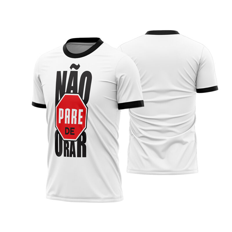 Mockup Frente e Costas Arte Vetor Camisa Religião Não Pare De Orar - 2026 branca com placa de pare vermelha e frase gospel