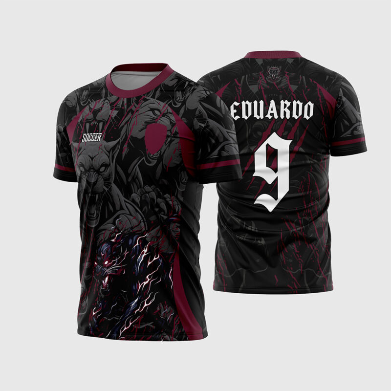 Mockup Camisa Interclasse Preta e Vinho com Pantera Negra e fonte gótica frente e costas